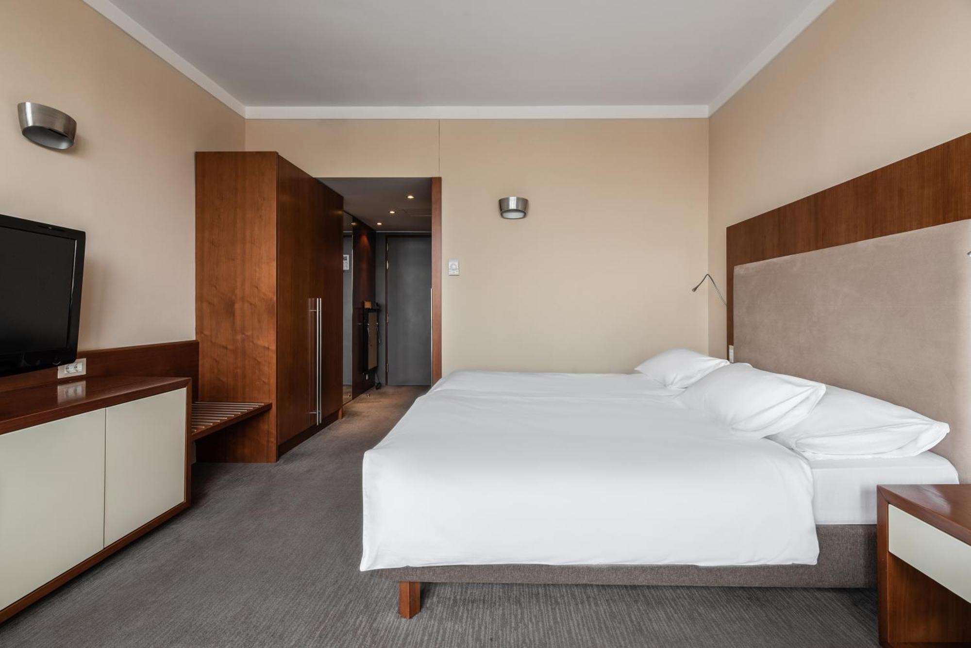 Eurostars Uhotel Ljubljana Eksteriør bilde